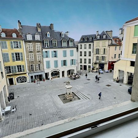 Wonderhost, Bois Et Pierre En Coeur De Ville Pau Eksteriør billede