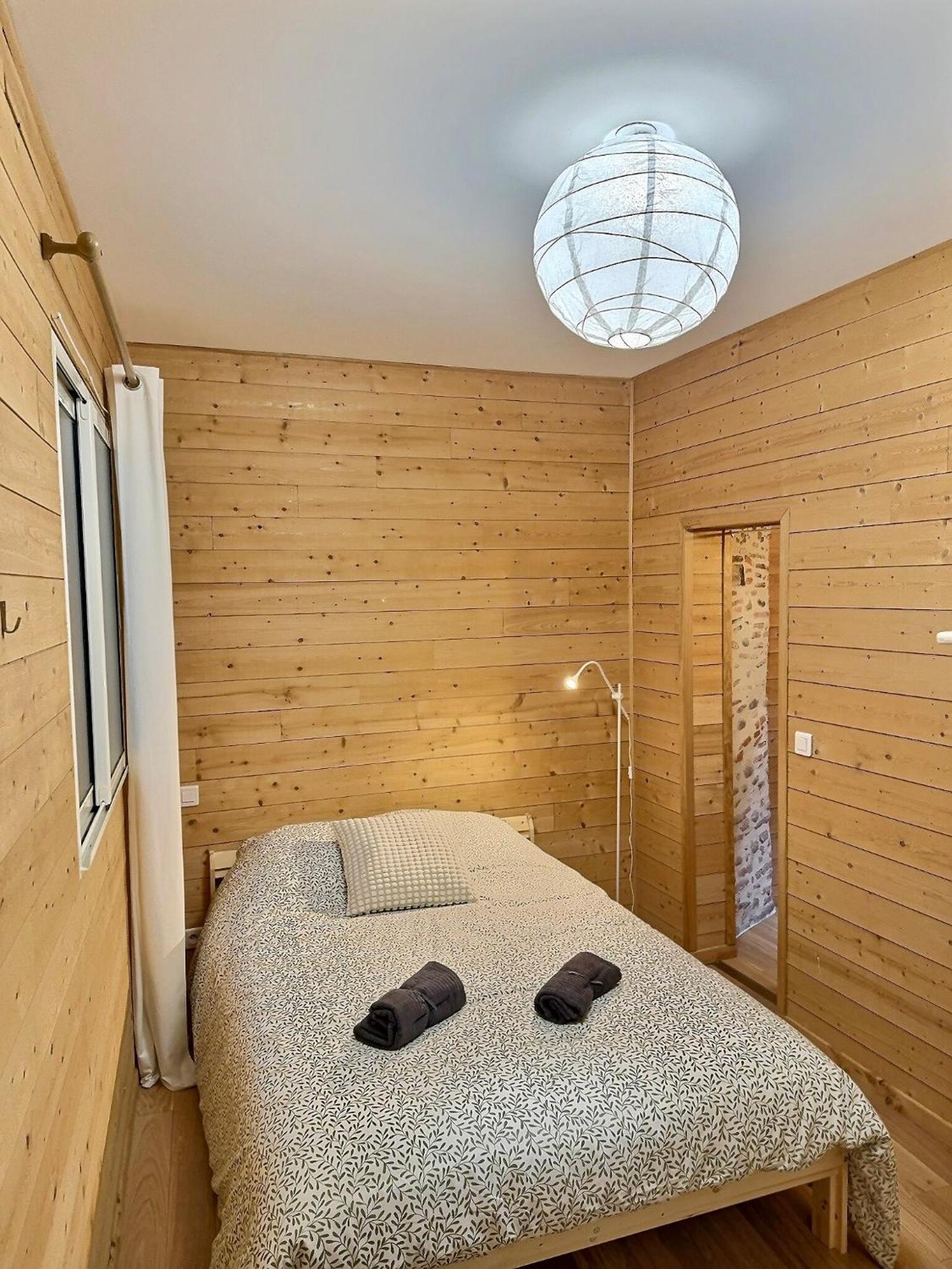 Wonderhost, Bois Et Pierre En Coeur De Ville Pau Eksteriør billede